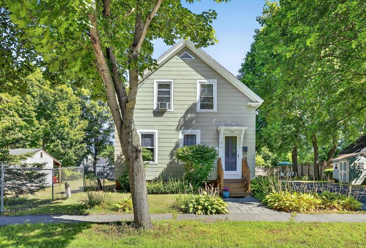 Property Photo: 31 Walnut Street NH 03431
