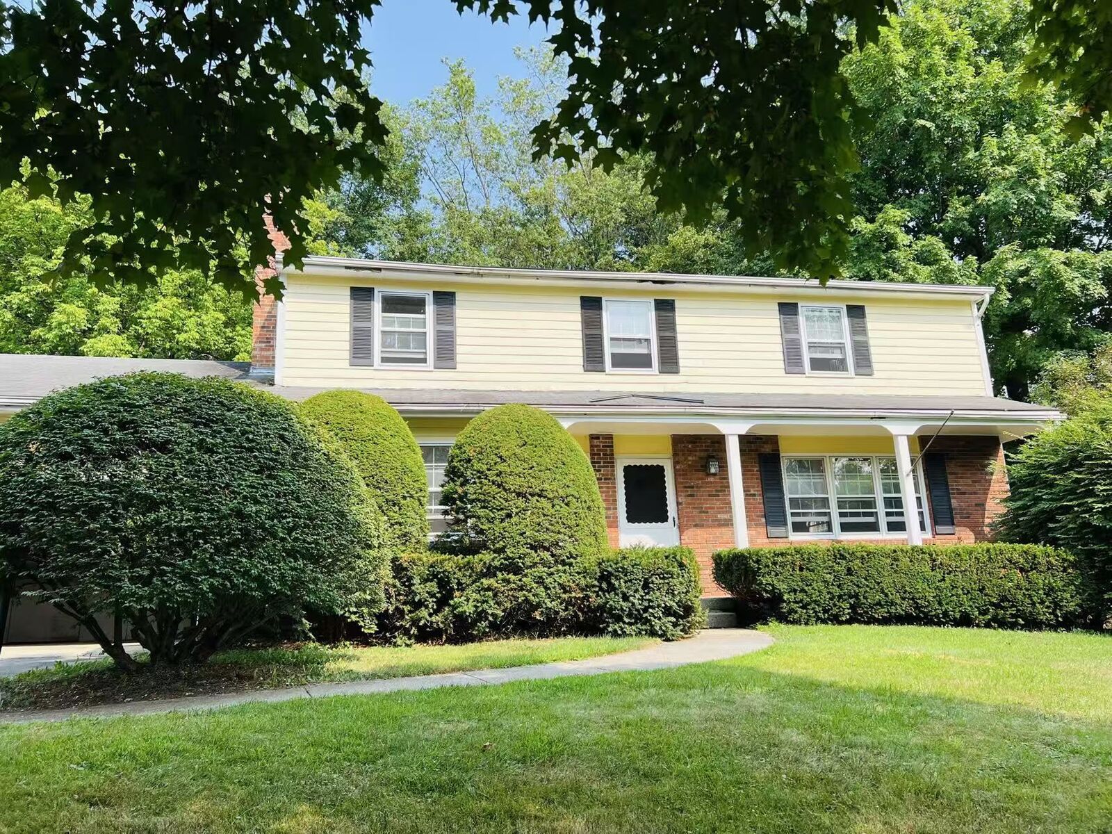 Property Photo: 303 Pinehurst Drive VT 05482