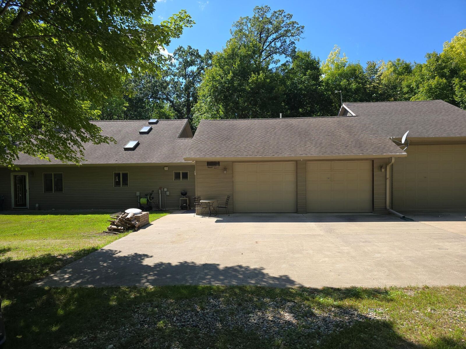 Property Photo: 17135 200th Street MN 56554