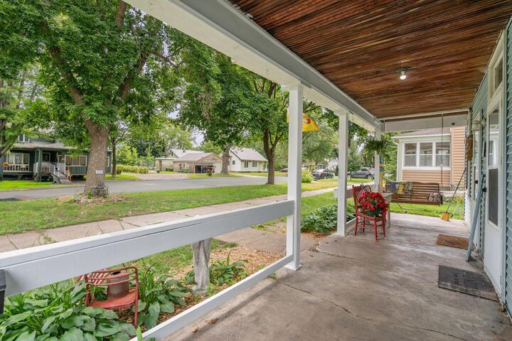 Property Photo: 656 2nd Street N MN 55003