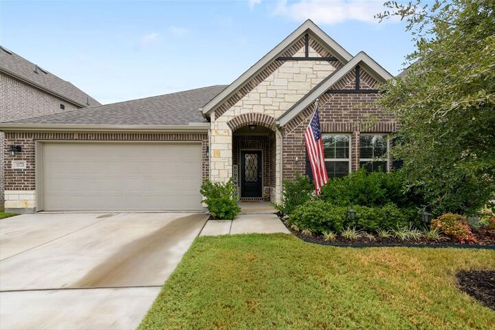 Property Photo: 11721 Toppell Trail TX 76052