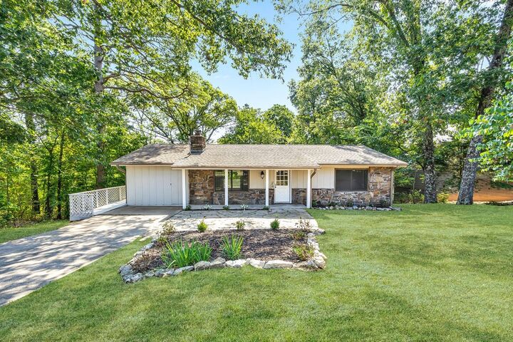 Property Photo: 76 Overton Drive AR 72714