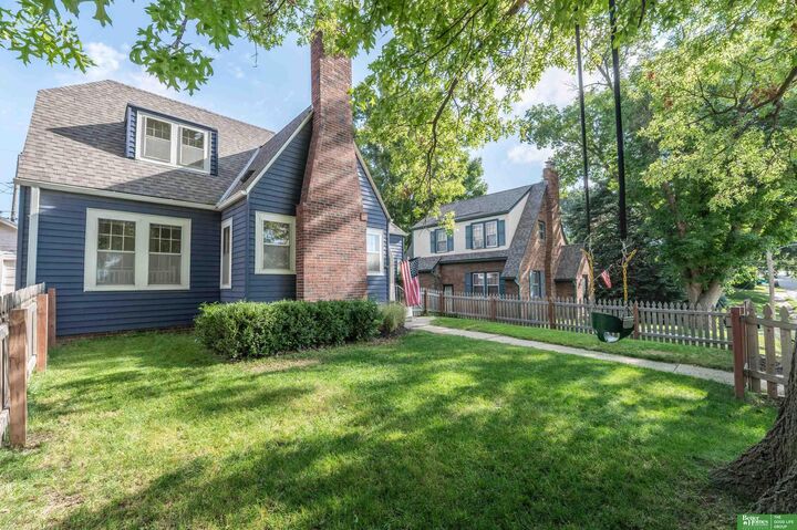 Property Photo:  5810 Woolworth Avenue  NE 68106 