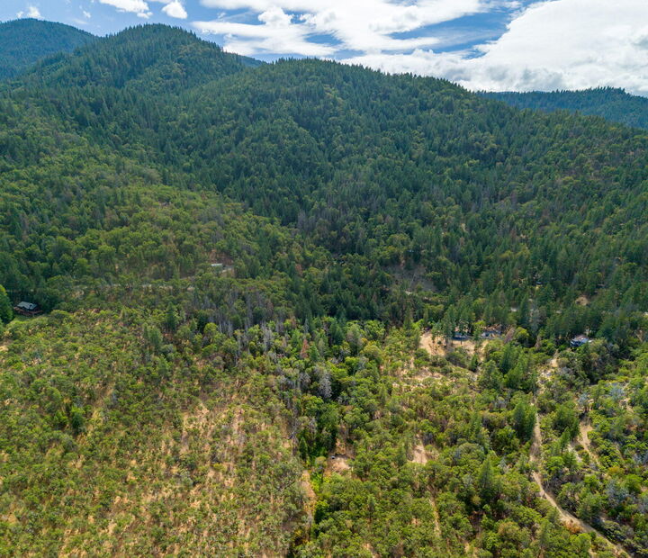 Property Photo: Timberlake Drive 391E25 132 OR 97520