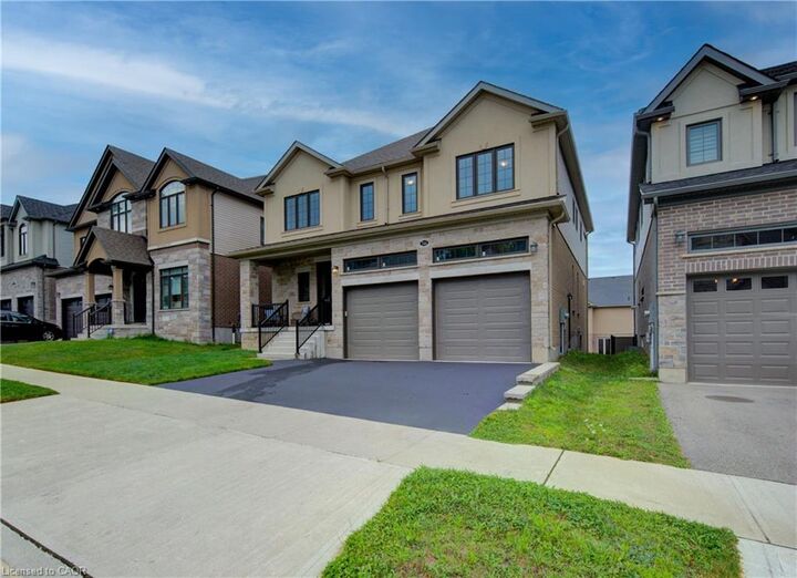 Property Photo: 546 Bridgemill Crescent ON N2A 0K3