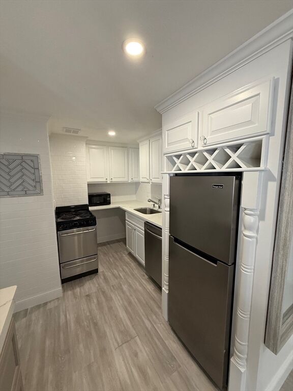 Property Photo: 210 Hillside 37 MA 02494