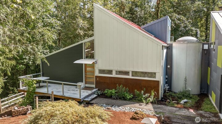 Property Photo: 26031 SE 156 Street WA 98027
