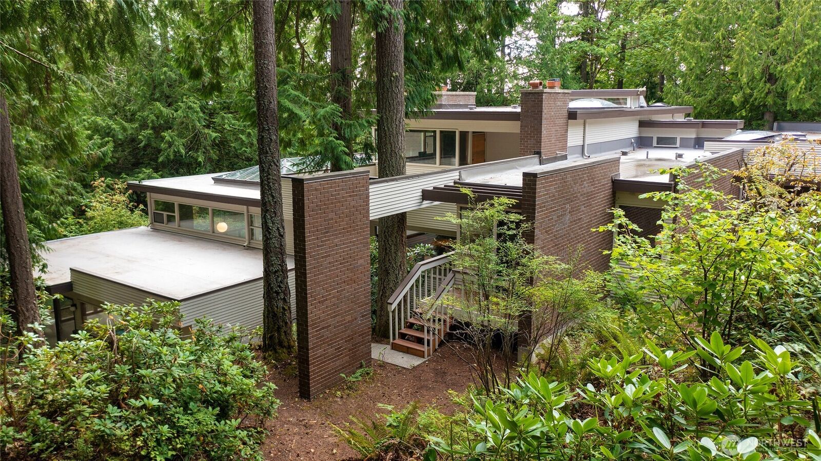 Property Photo: 17531 SE 110th Street WA 98059