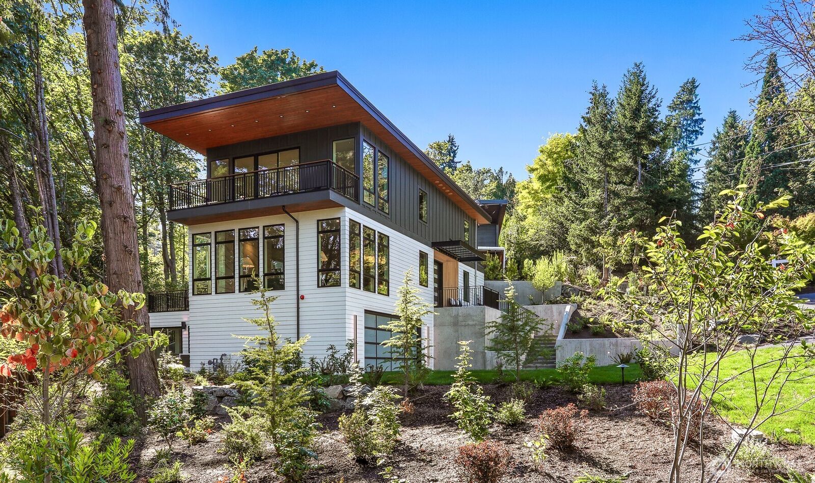 Property Photo: 9271 SE 76th Street WA 98040