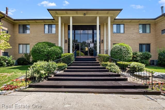 Property Photo: 31915 W 14 Mile Road 247 MI 48334