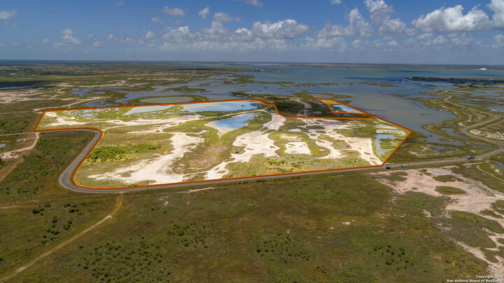 Property Photo:  602-698 Cape Velero Dr  TX 78382 