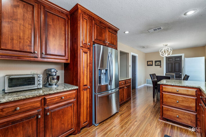 Property Photo:  307 E 12th Street  TX 76932 