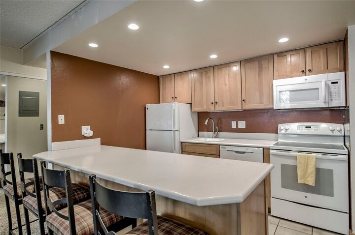 Property Photo:  455 Village Road 103  CO 80424 