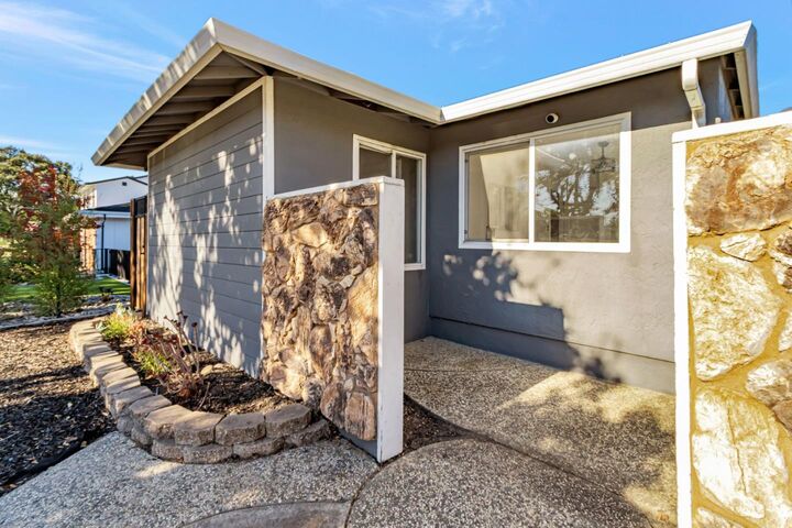 Property Photo: 5991 Sorrel Avenue CA 95123
