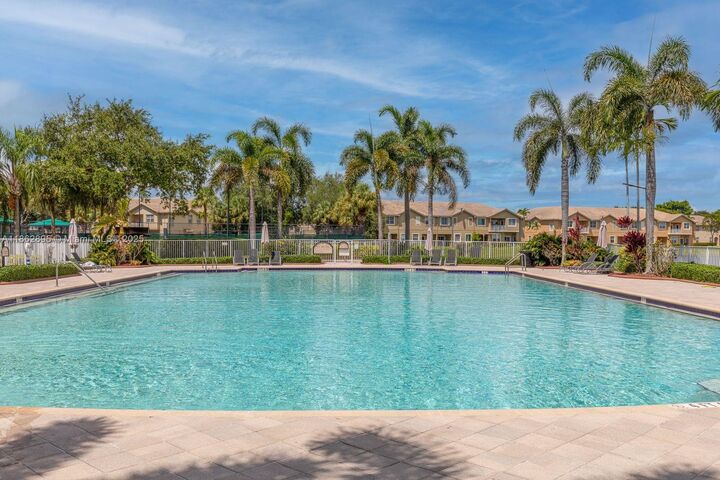 Property Photo: 13216 SW 44th St 11204 FL 33027
