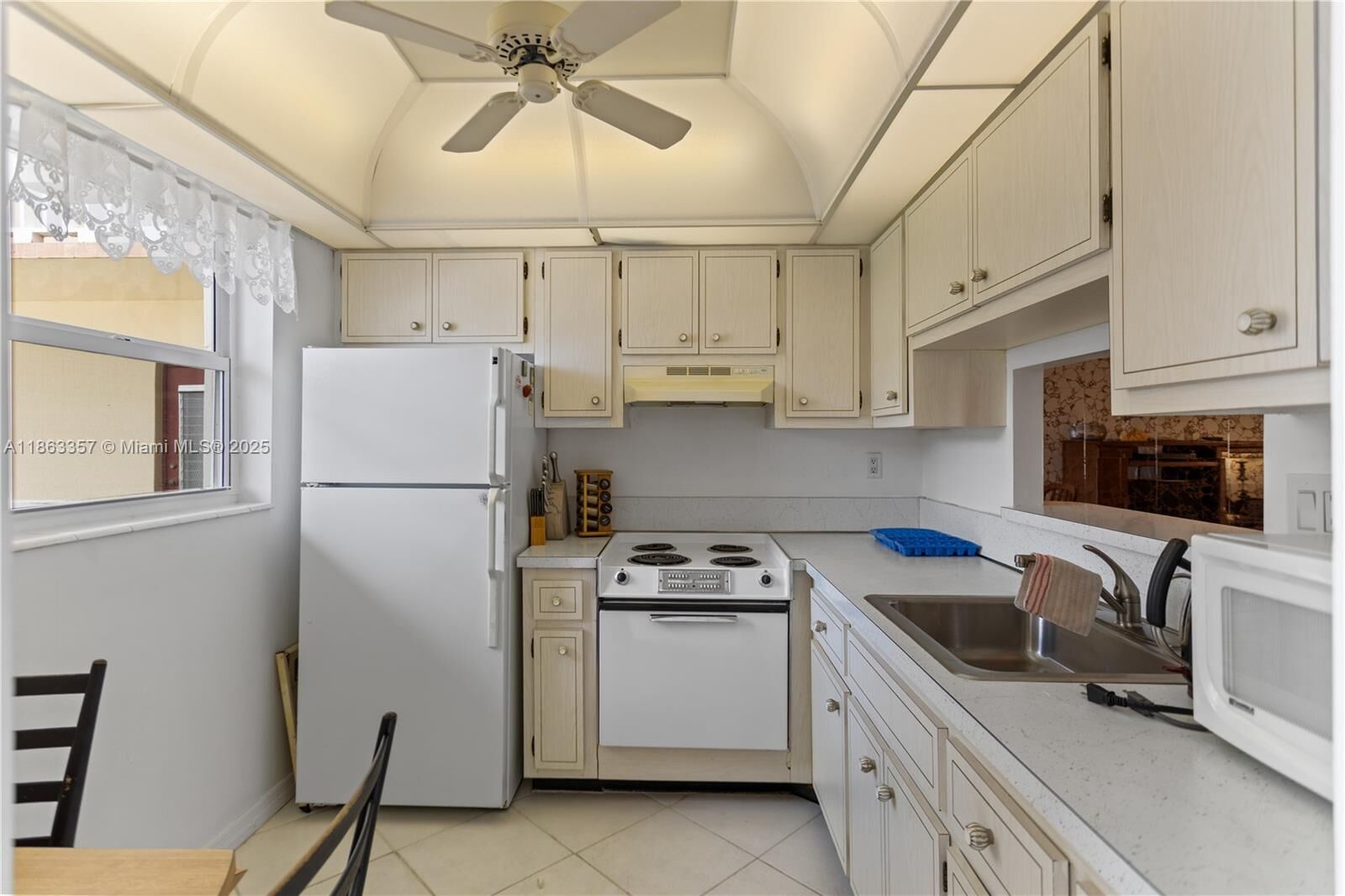 Property Photo:  4299 NW 16th St 210  FL 33313 