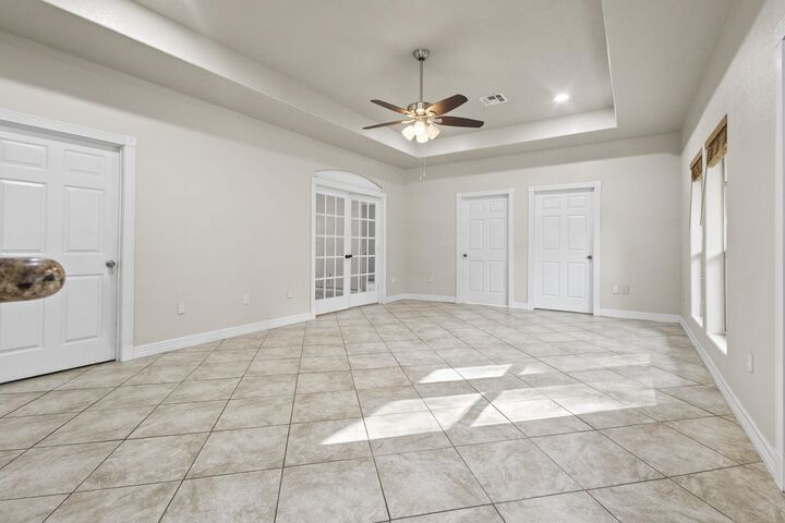 Property Photo:  620 Easterwood  TX 77662-8472 