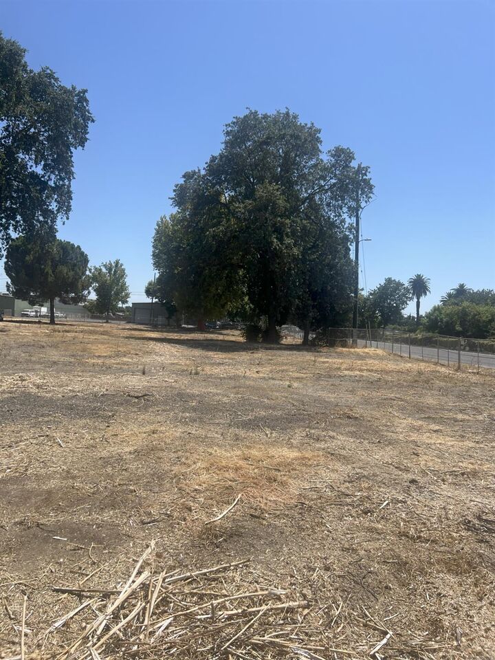 Property Photo: 515 East Street CA 95776