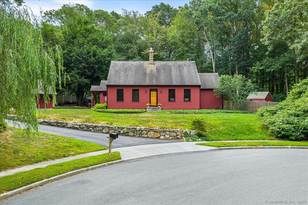 Property Photo: 75 Algonquin Drive CT 06355