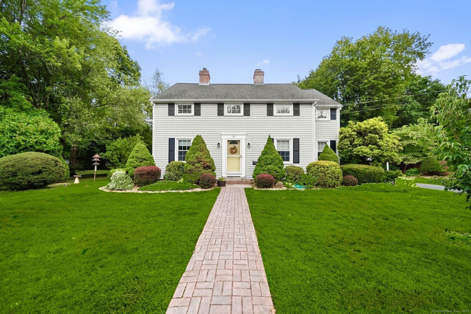 Property Photo: 32 Walnut Street CT 06111