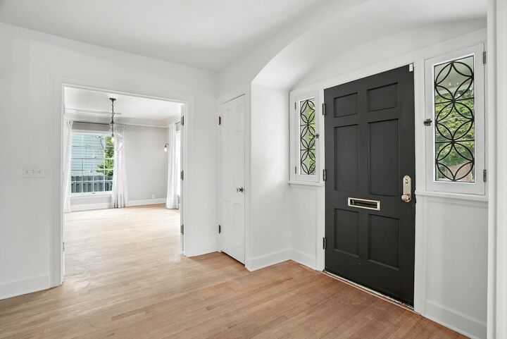 Property Photo: 310 E 13th Ave WA 99202