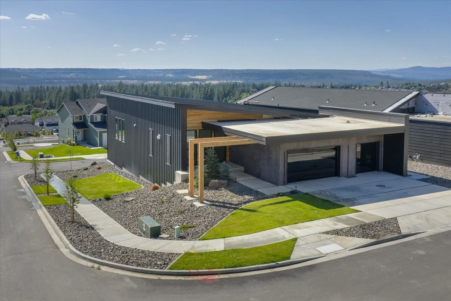 Property Photo: 8501 N Tessa St WA 99208