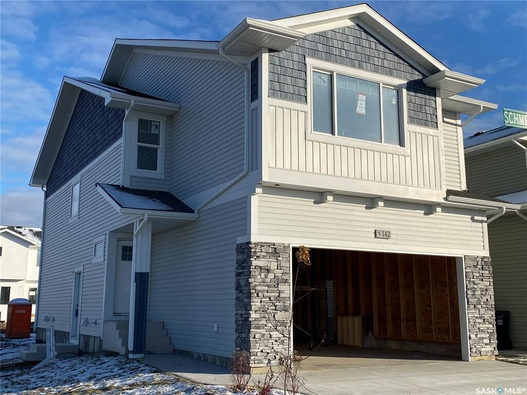 Property Photo: 463 Doran Crescent SK S7V 1W2