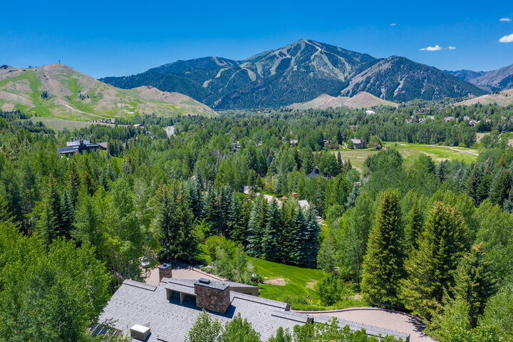 Property Photo: 204 Big Wells Rd ID 83353