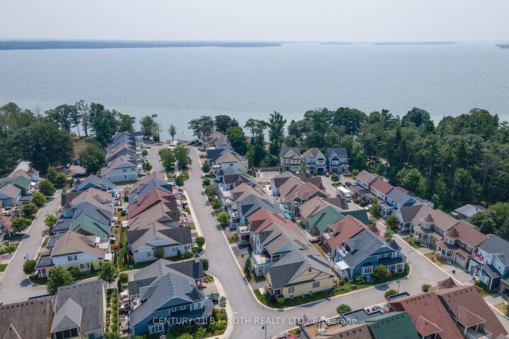 Property Photo: 3327 Summerhill Way N ON L3V 0E1
