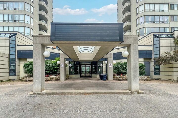 Photo de la propriété:  150 Alton Towers Circle 1808  ON M1V 4X8 