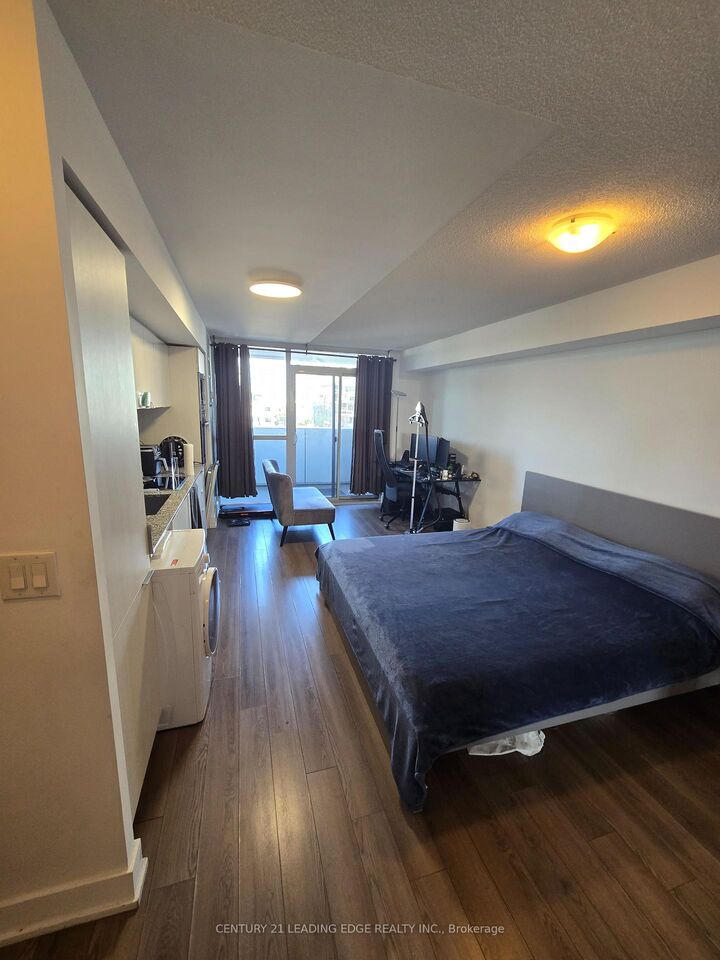 Property Photo:  318 Richmond Street W 704  ON M5V 0B4 