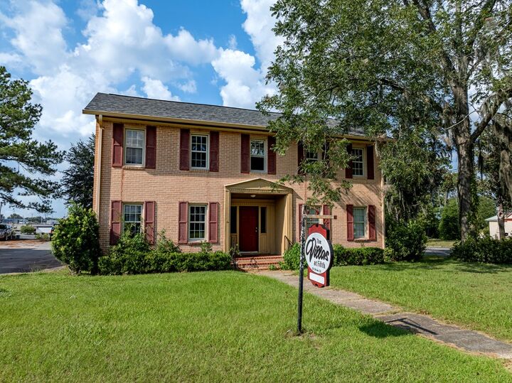 Property Photo: 521 5th Avenue 4 GA 31768