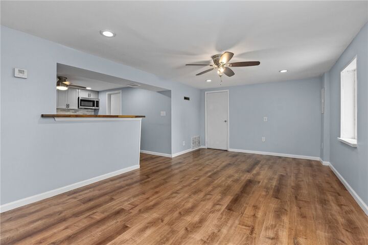 Property Photo: 105 Mingo Circle Dr PA 15332