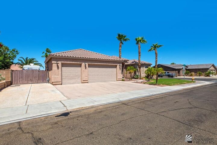 Property Photo:  11362 S Helen Dr  AZ 85367-4912 