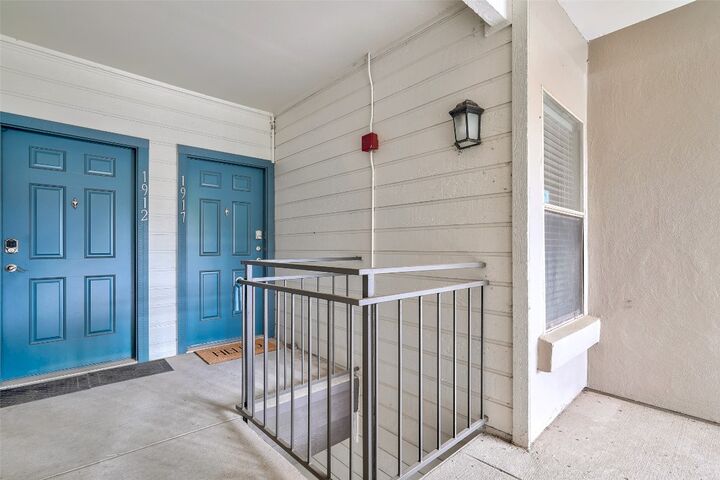 Property Photo: 6000 Shepherd Mountain Cove 1917 TX 78730