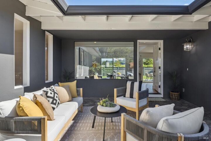 Property Photo: 809 Everest Court CA 94941