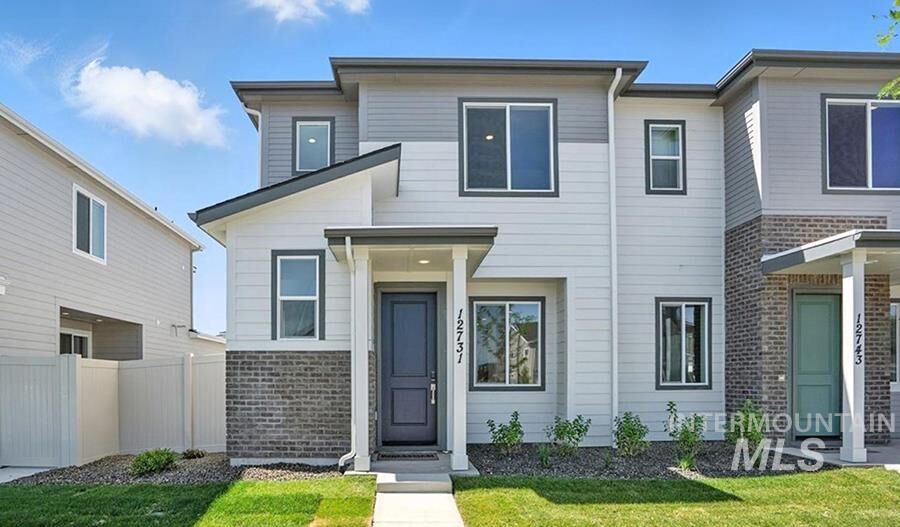 Property Photo:  12731 W Endsley Lane  ID 83669 