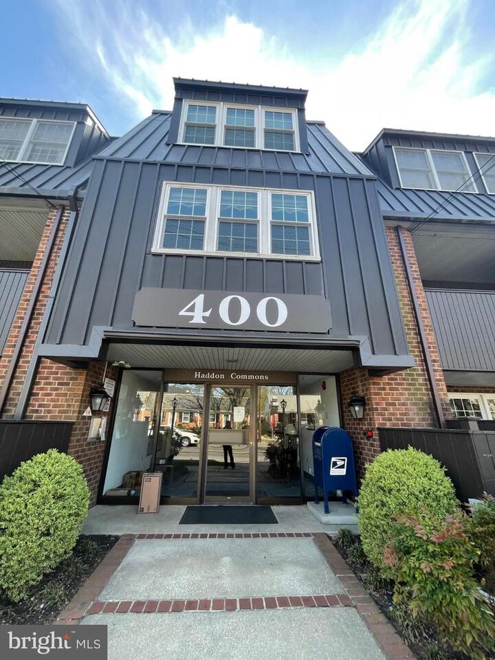 Property Photo: 40 Haddonfield Commons 40 NJ 08033