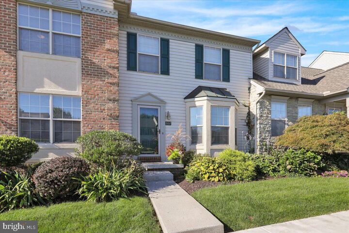 Property Photo: 602 Cobblestone Lane PA 17601