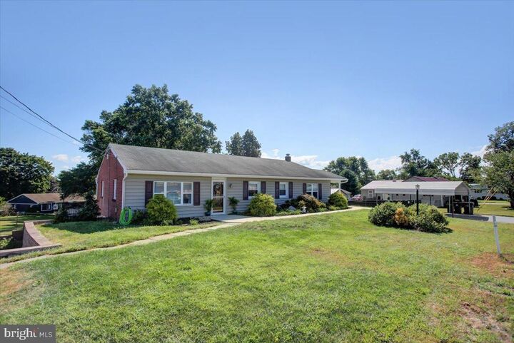 Property Photo: 238 Sollenberger Rd PA 17201