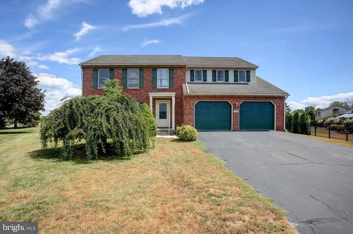 533 Hilltop Circle  Greencastle PA 17225 photo