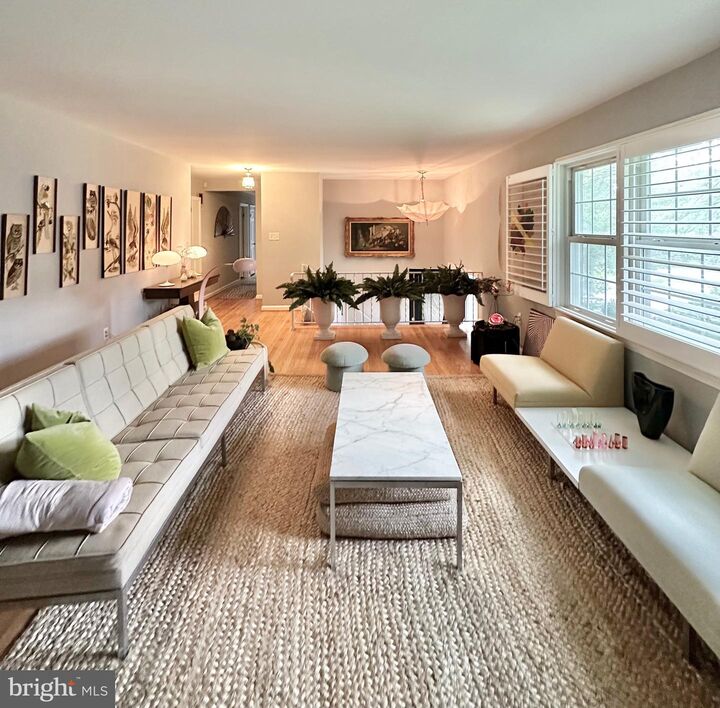 Property Photo: 7405 Range Road VA 22306
