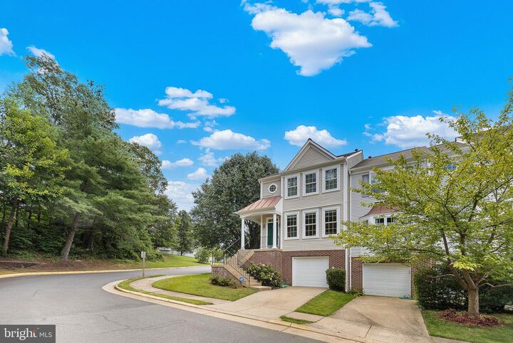 Property Photo: 15582 Winding Creek Drive VA 22025