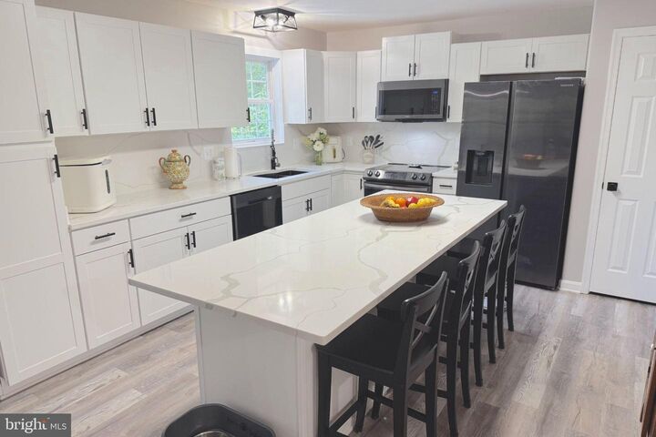 Property Photo: 7 Hollywood Avenue VA 22554