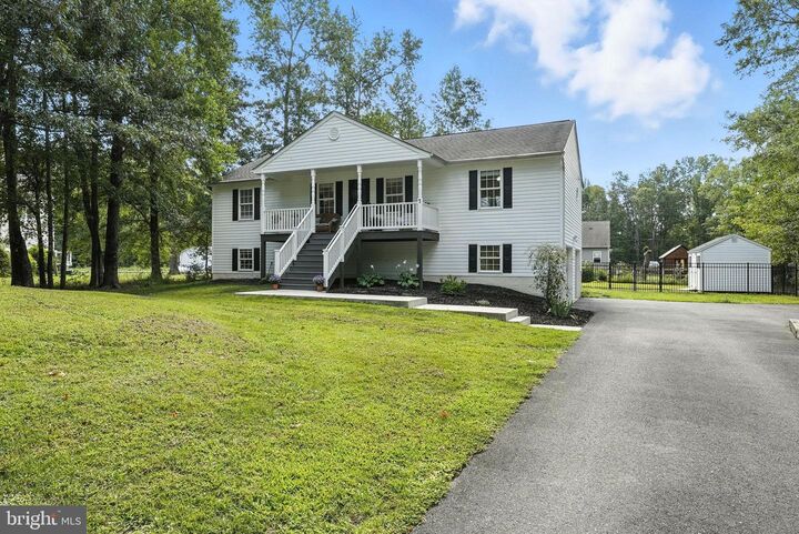 Property Photo: 7 Hollywood Avenue VA 22554