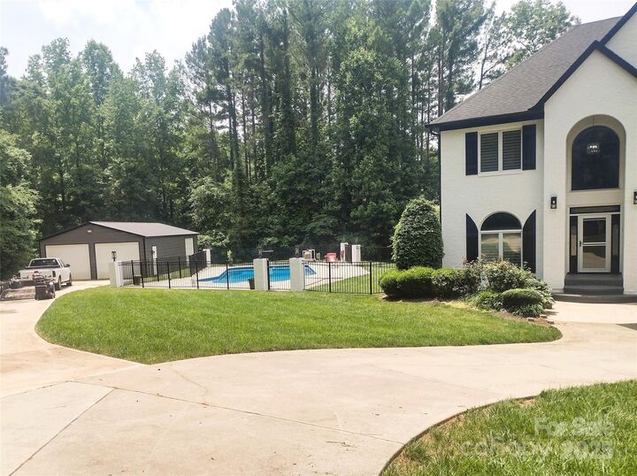 Property Photo:  179 Pine Valley Drive  NC 28164 