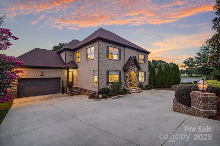 17136 Carolina Academy Road  Charlotte NC 28277 photo