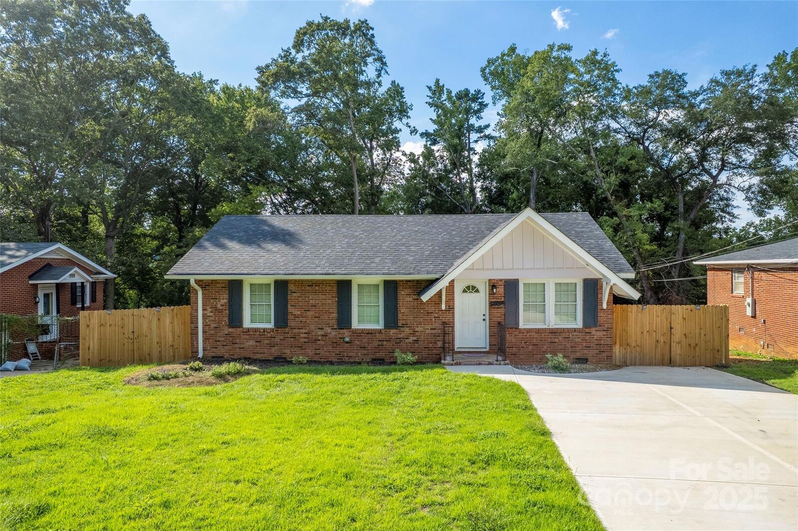 Property Photo: 3612 Sargeant Drive NC 28217