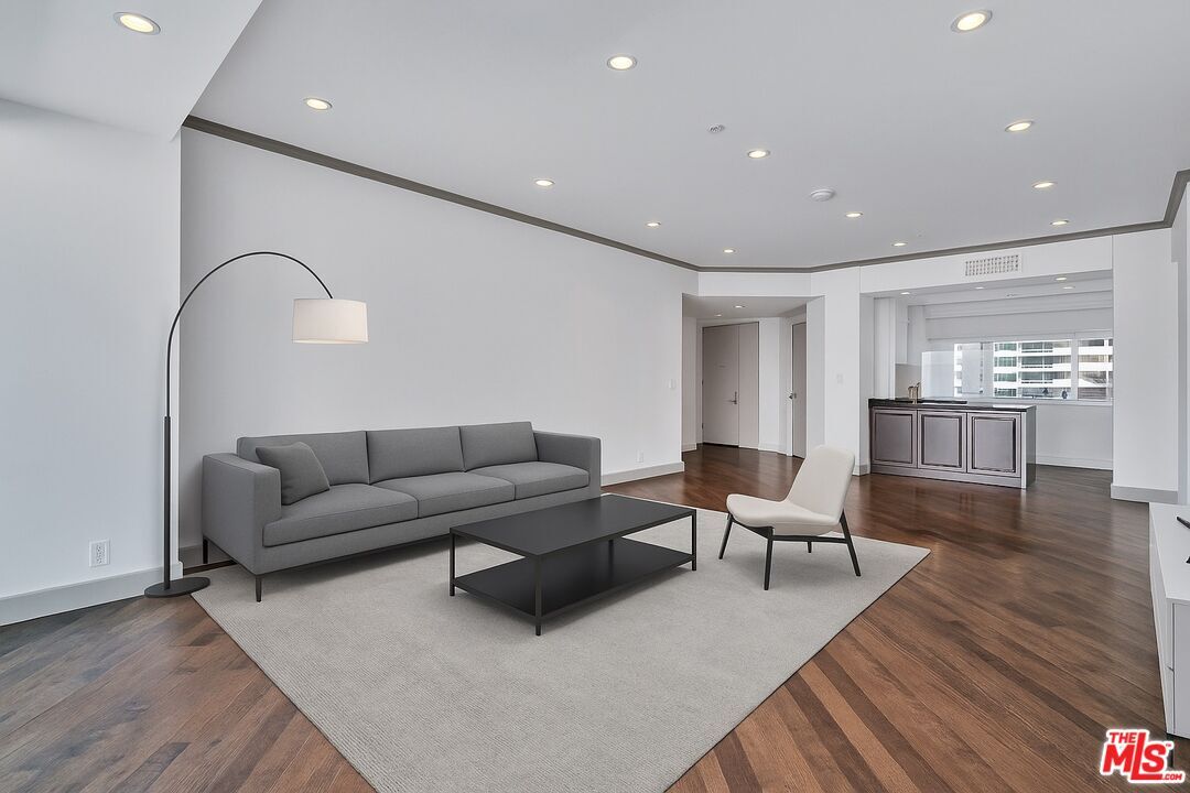 Property Photo: 10490 Wilshire Blvd CA 90024