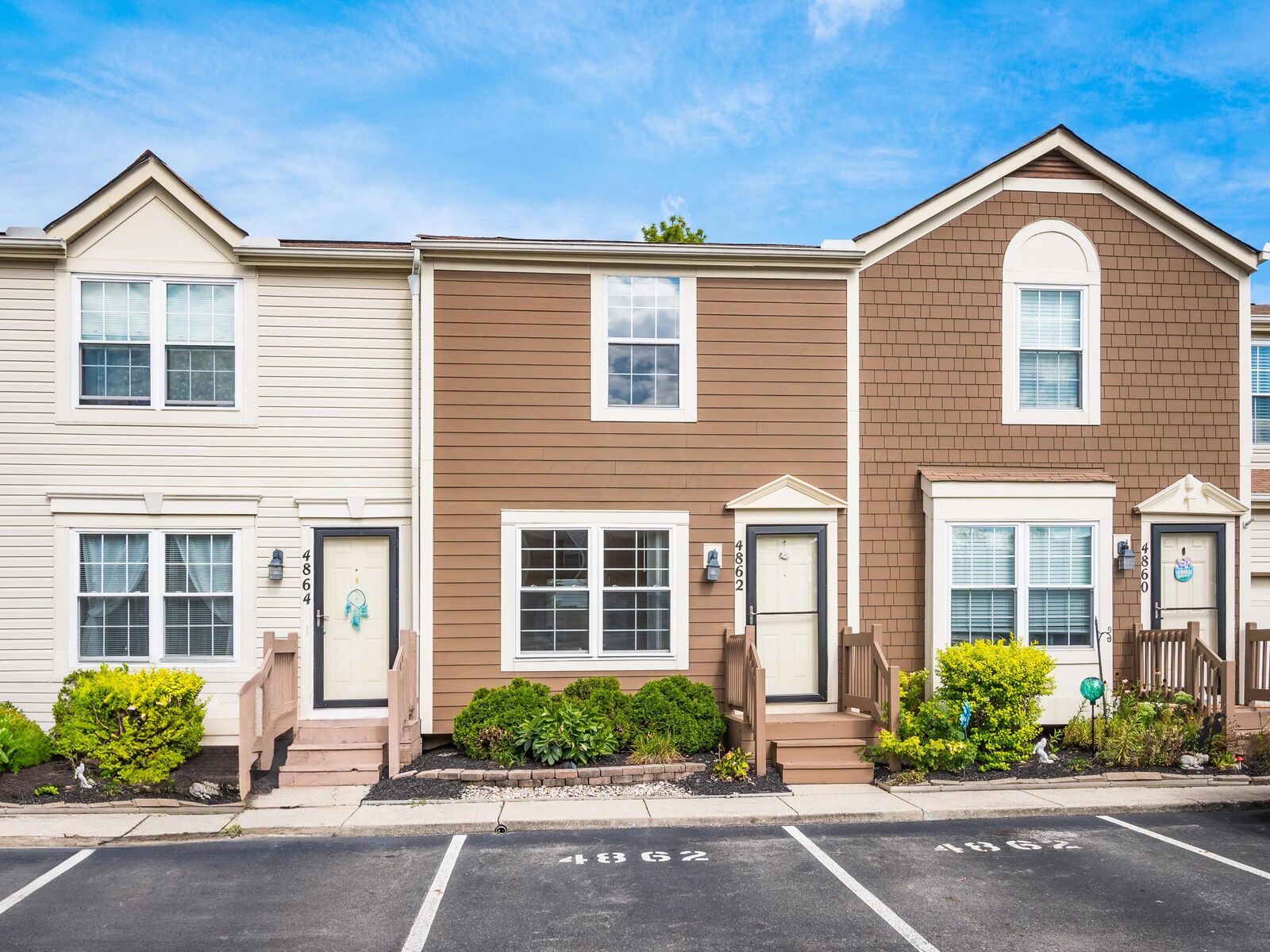 Property Photo: 4862 Stoneybrook Boulevard OH 43026